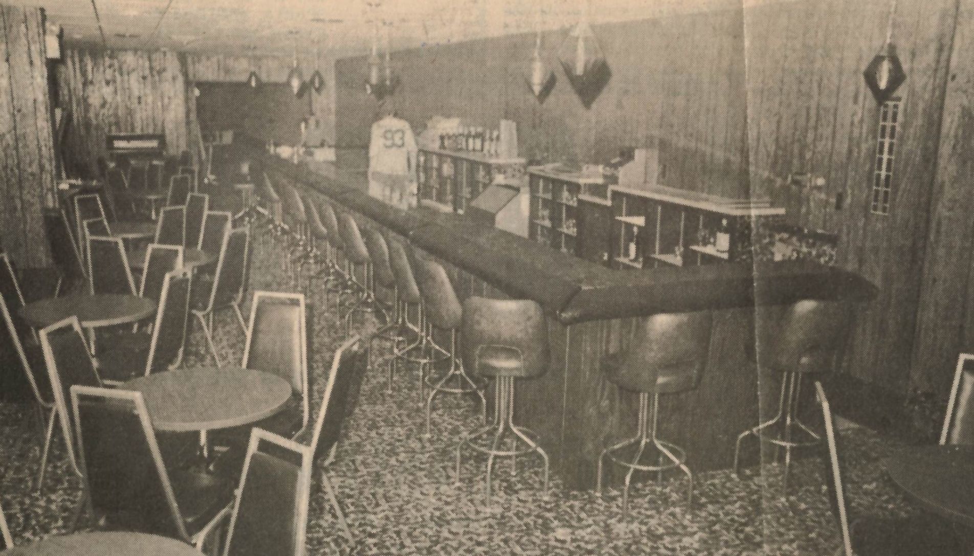 Four Seasons Lounge